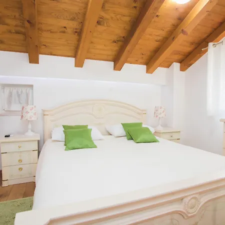 Nove Crkve Apartman