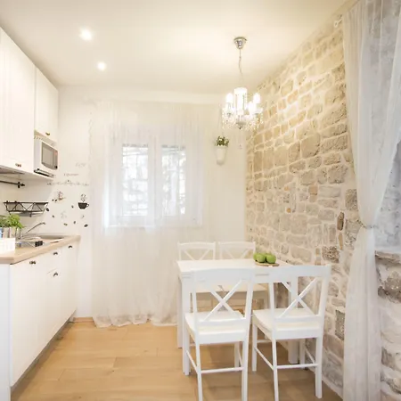 Apartament Nove Crkve Szybenik