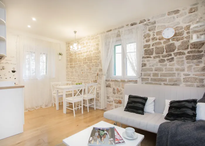 诺夫克尔科浮公寓