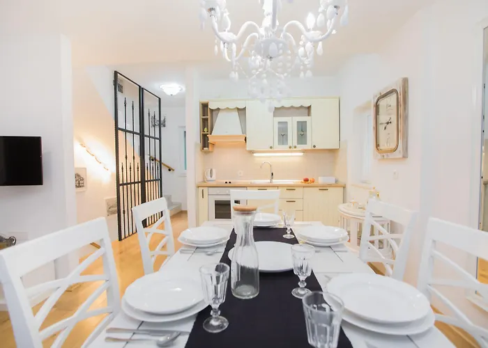 诺夫克尔科浮公寓