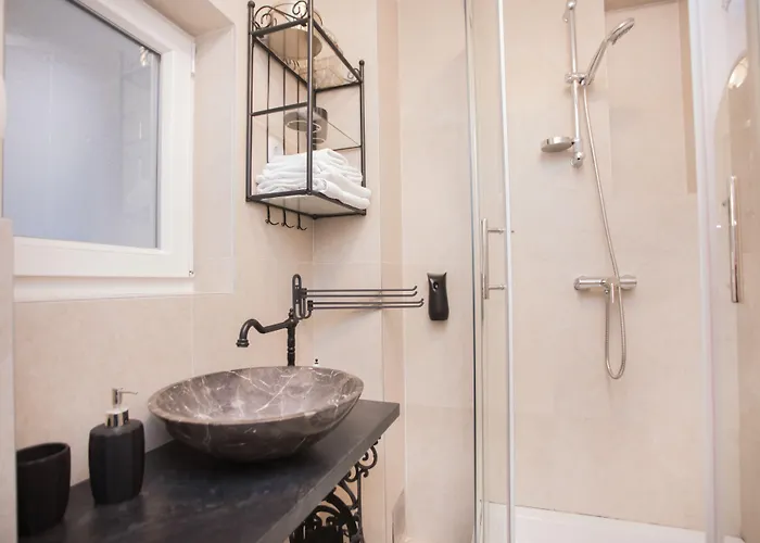 诺夫克尔科浮公寓