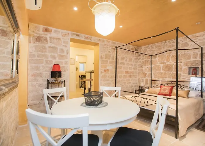 诺夫克尔科浮公寓