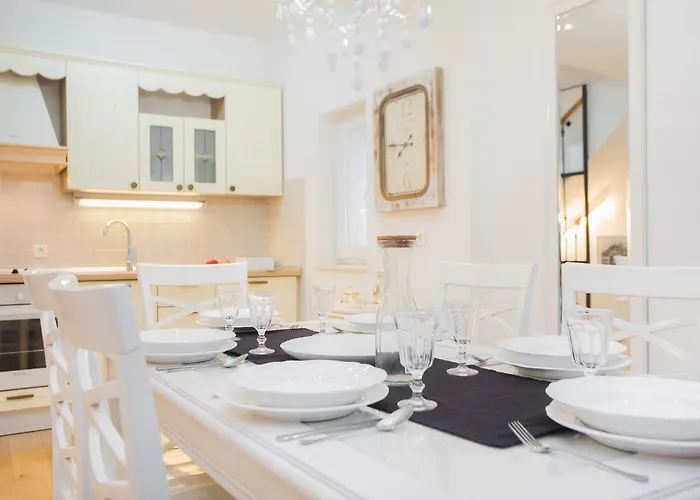 诺夫克尔科浮公寓 * 希贝尼克